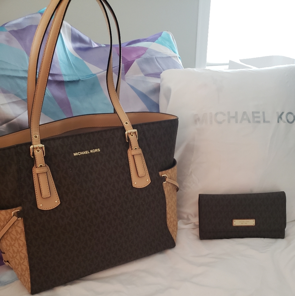 Purse - Picture 10 of 13